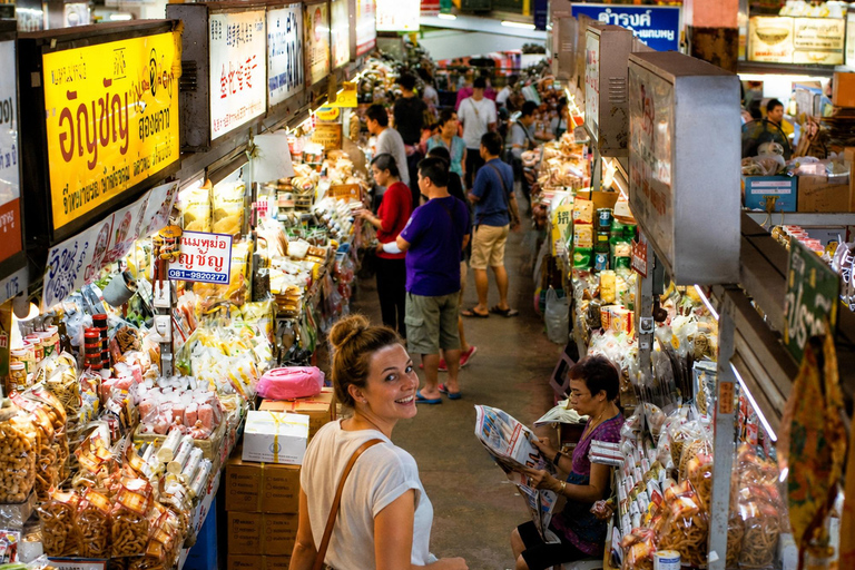 Chiang Mai: Old City Guided Tuk-Tuk Tour with Market Visit Option 1: Express Tuk Tuk Experience (2 hours) English Guide