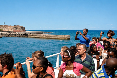 Dakar: Gorée Island and Lac Rose with dugout canoe and ATV Dakar: Gorée Island and Pink Lake with canoe and ATV