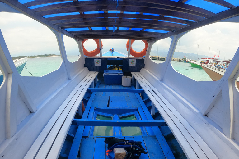 Lombok: Private Glass-Bottom Boat Tour with Snorkeling