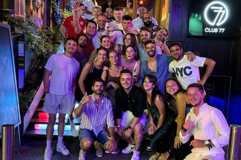 Izmir: Pub Crawl with Drinks and Games