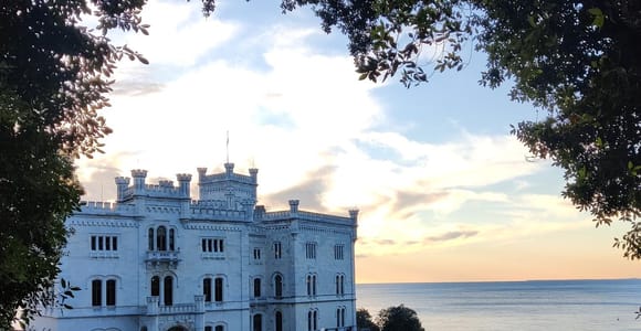 Triest: Miramare Schloss & Museum Entry Ticket & Audio App