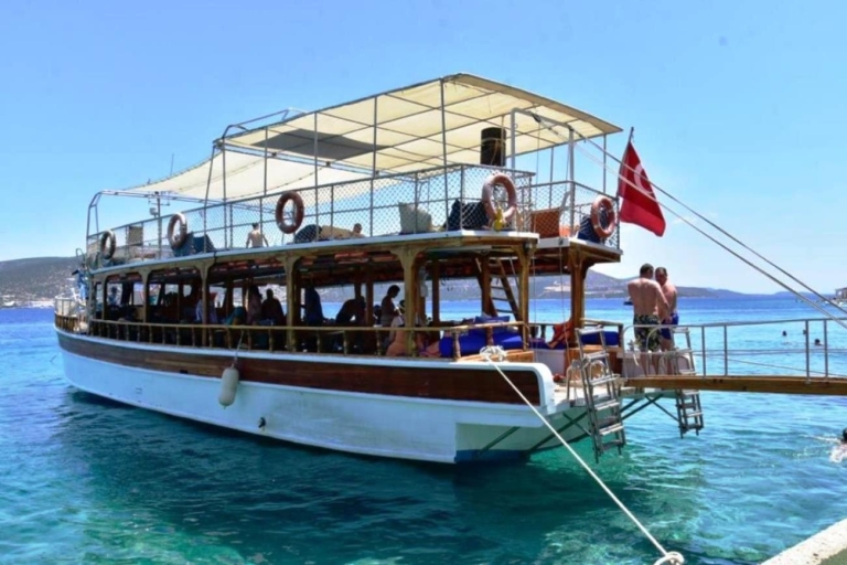 Bodrum: tour en barco por las playas y las islas con almuerzo