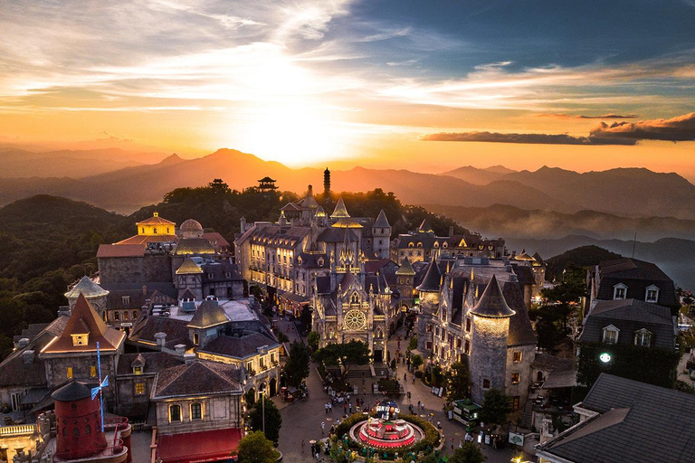 Från Da Nang: Heldagstur till Ba Na Hills och Golden BridgeFrån Da Nang: Dagsutflykt till Ba Na Hills och Golden Bridge