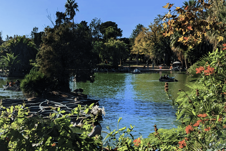 Barcelona: Old Town Private Walking Tour of Past and Present 2H - Guided tour in Spanish with Fábio