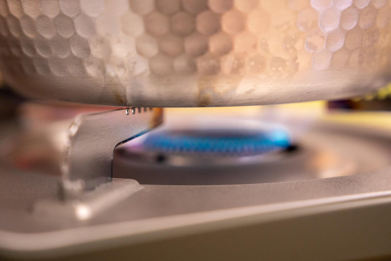 Osaka : Cours de cuisine et dégustation de saké avec visite du marché local