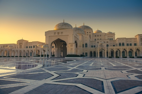 Depuis Abu Dhabi : visite de la mosquée Sheikh Zayed et de Qasr Al WatanTour d'anglais partagé