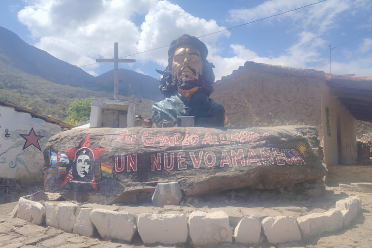 Sucre: 2-Day Che Guevara Route Tour in the Bolivian Valleys