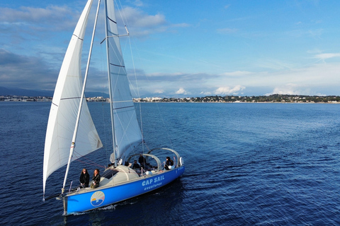 Antibes : Discover the Art of Sailing on a Scenic Cruise