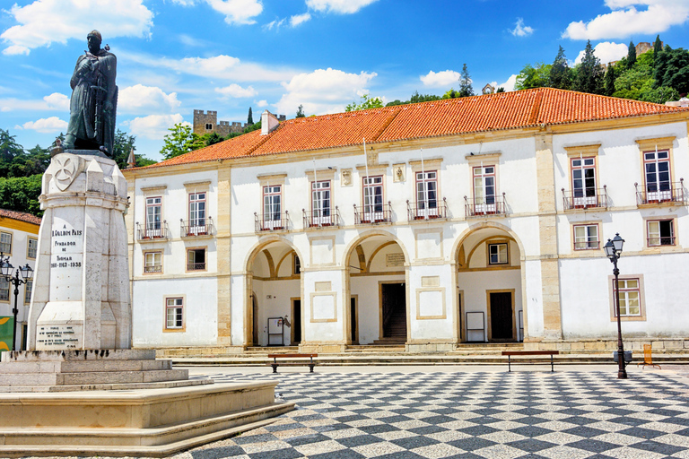 从里斯本出发：圣殿骑士路线 - 阿尔穆罗尔、托马尔和基督修道院独家私人之旅