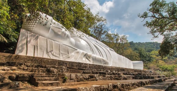 Mui Ne: Ta Cu Mountain Half-Day Tour with Local Guide