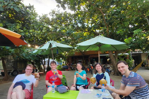 Hoi An: Sunset Kayaking Tour to Lantern Town