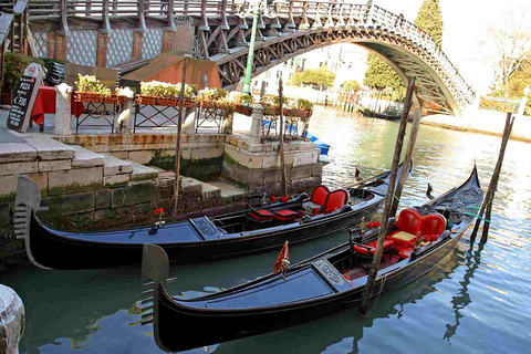 Ontdek Venetië - Ochtendwandeling en gondelvaartOntdek Venetië