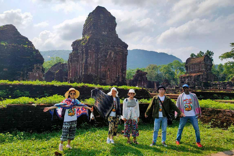 Hoi An: Santuario di My Son e Città Antica Tour di un giorno intero