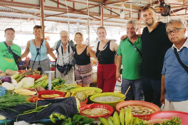 Hue: Vietnamese Cooking Class in Local Home & Market trip