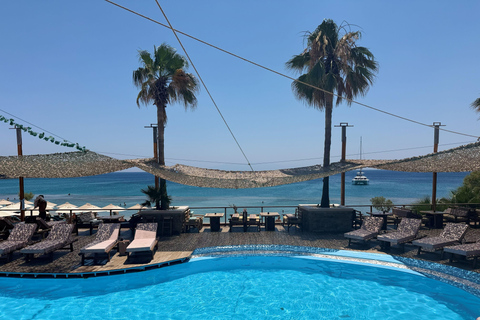Mykonos: Beach Escape with Sunbeds and Optional Food Mykonos beach break with food included