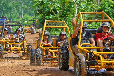 buggy ride through the Dominican countrysidegiro in buggy attraverso la campagna dominicana