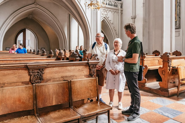 Vienna: Hofburg and Empress Sisi Museum Guided Tour