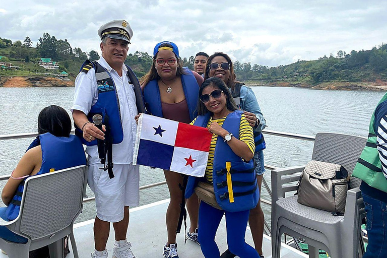Guatapé: Boat Tour, Peñol Rock & Colorful Town with Meals