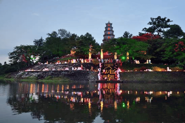 Excursión Privada a la Ciudad Imperial de Hue desde Hoi An / Da Nang