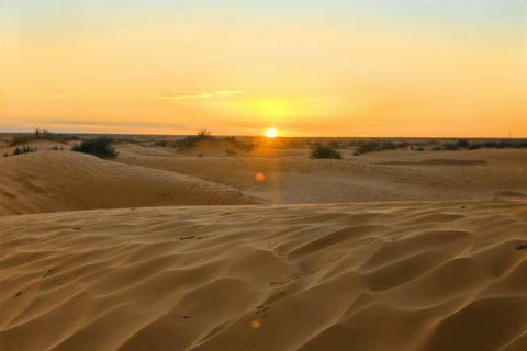 Dżerba: Zachód słońca, wschód słońca i jedna noc w berberyjskim namiocie.Dżerba: zachód słońca, wschód słońca i jedna noc w berberyjskim namiocie.
