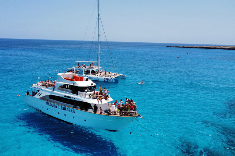 Protaras: Medusa Chill-Out Cruise to Blue Lagoon & Sea Caves