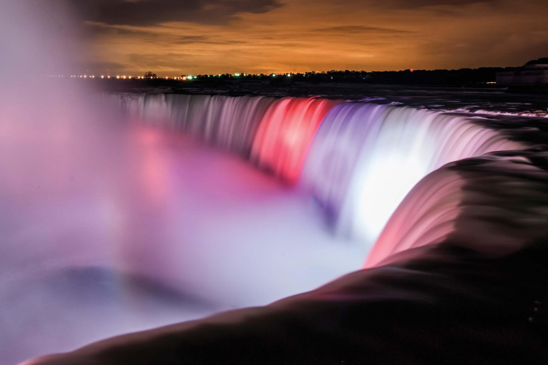 Z Toronto: Wycieczka nad wodospad Niagara z wieżą iluminacji