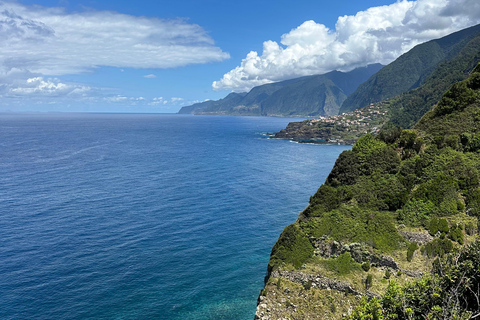 West Jeep tour Madeira: Fanal, Seixal beach, Vulcaninc Pools