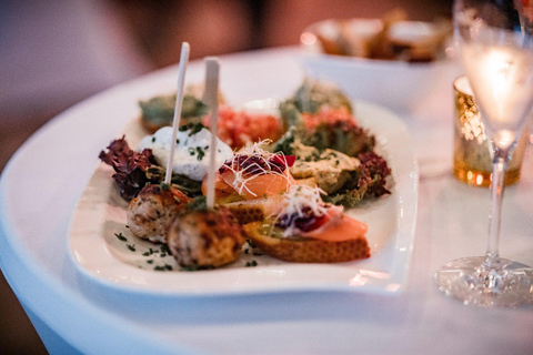 Stuttgart: Valentine's Day Candlelight Dinner