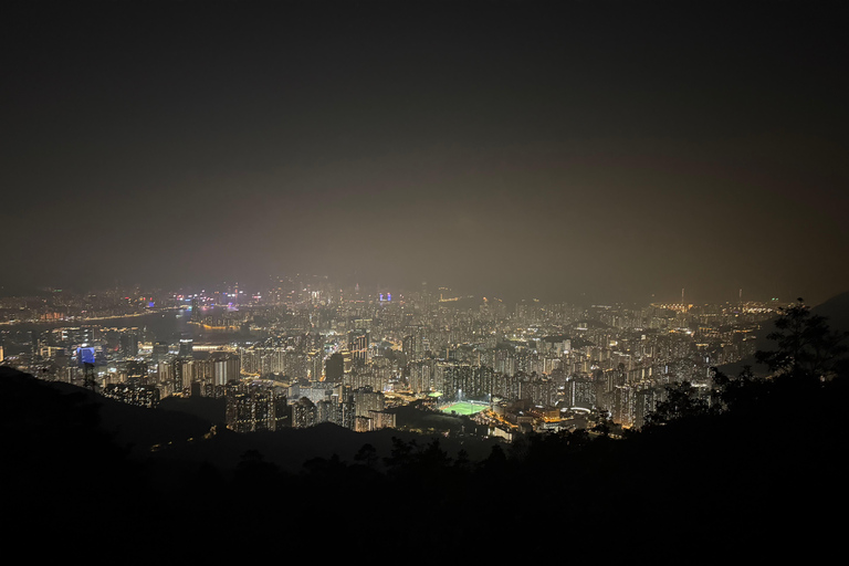 Hong Kong: Lion Rock Ridge Views Guided Hike (4 Hours)