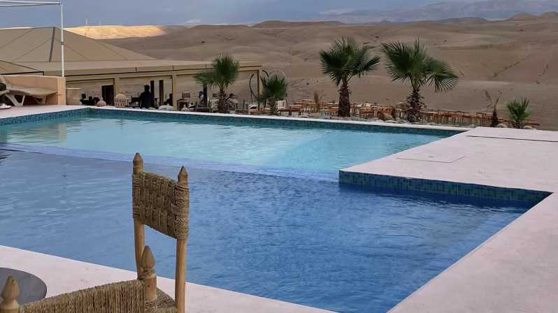 Da Marrakech: Agafay Desert Quad, cammelli, cena e spettacolo