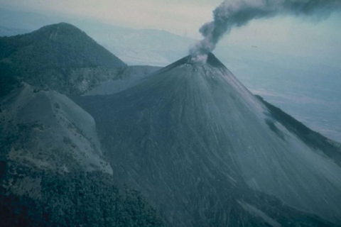Puerto Quetzal: Private Tour Pacaya Volcano 4x4 and Pizza