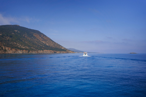 رحلة نصف يوم إلى البحيرة الزرقاء مع النقل من بافوس