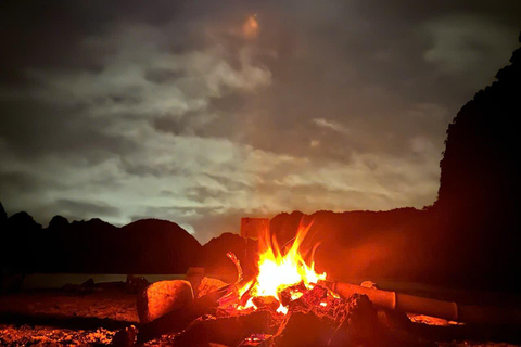 2-tägige Ha Long Bay Island Cruise Tour mit einem 3-Sterne-Kreuzfahrtschiff