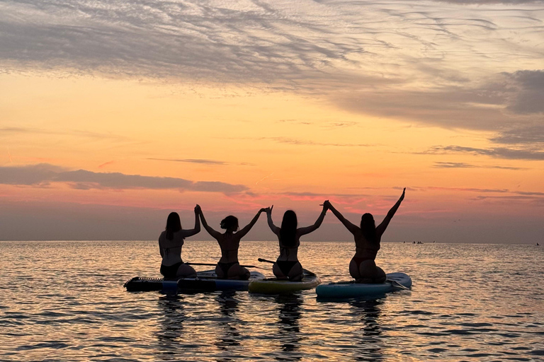 Barcelona: Sunset Paddle Surfing Session + Instructor + Photos Barcelona: Sunset Paddle Surf Outing + Instructor + Photos