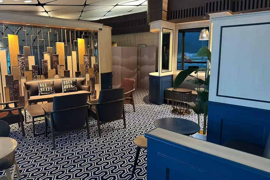 HKG Internationaler Flughafen Hongkong: Zugang zur Lounge. Foto: GetYourGuide