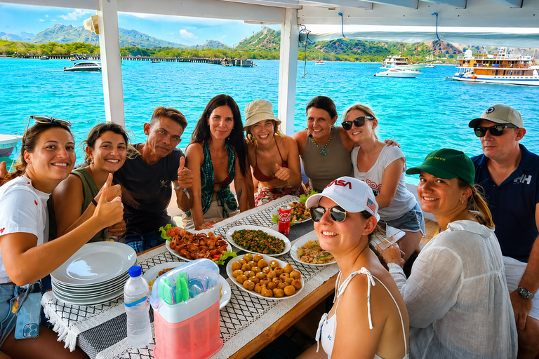 Labuan Bajo: 3-Day Komodo Sailing Ocean View Cabin All Fees Standard Boat | Sharing Room Ocean View | Tiket not Included