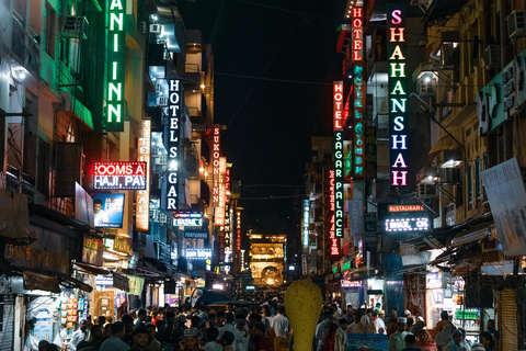 Delhi : expérience de visite guidée shopping avec une experte féminineVisite guidée exclusive d'une jounée complète avec une guide féminine