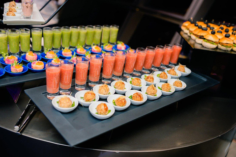 Colombo: Lotus Tower 360° Revolving Buffet & Tuk-Tuk Safari Meet at Lotus Tower Entrance: Restaurant Lunch/Dinner Buffet