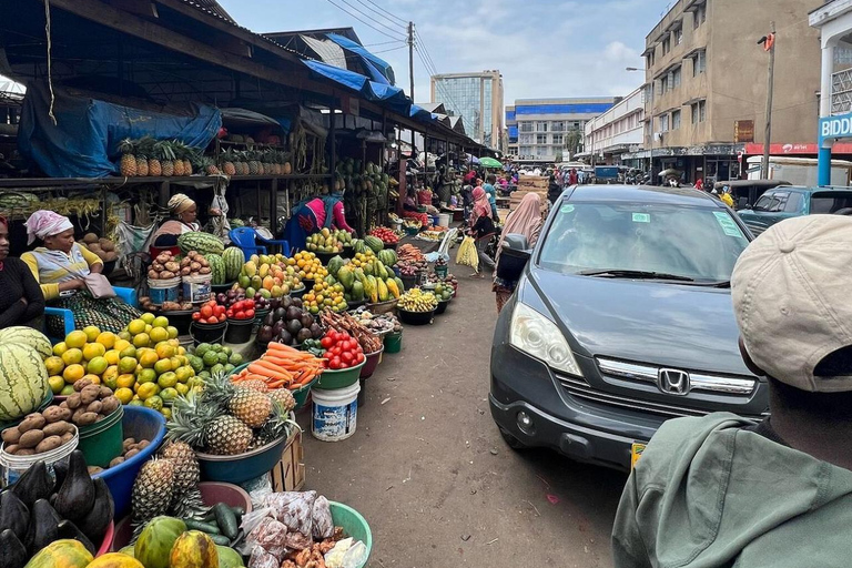 Nairobi: City Tour by Car or Tuk Tuk With CAR