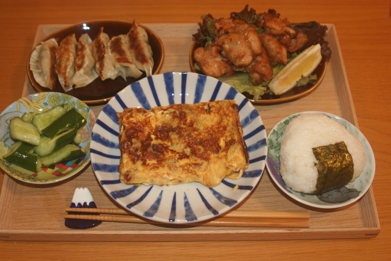 Osaka: Japanese Home Cooking Class with Sake Osaka: Japanese Home Cooking Class with Sake