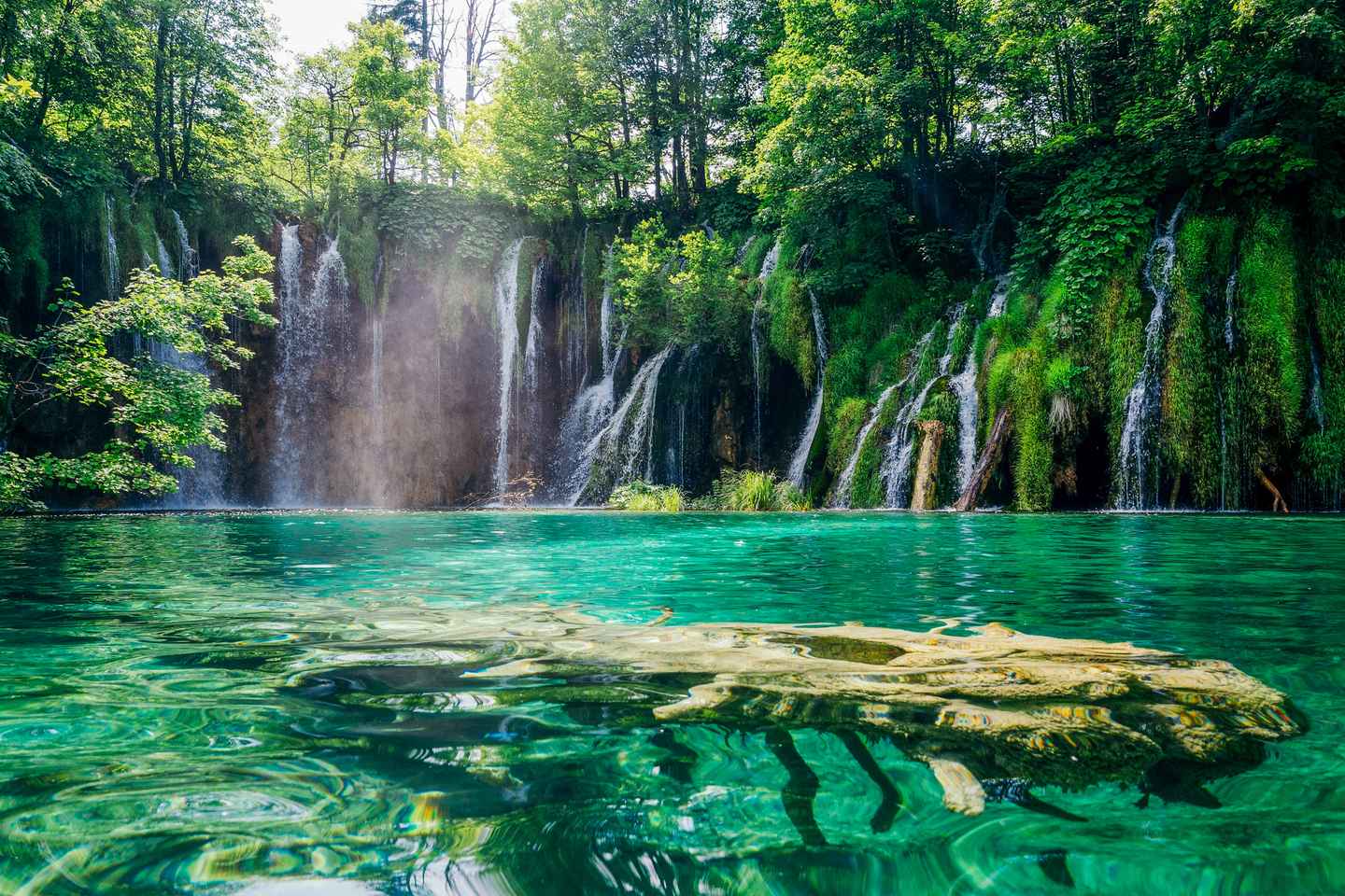 From Zagreb: Plitvice & Rastoke Guided Day Trip with Ticket