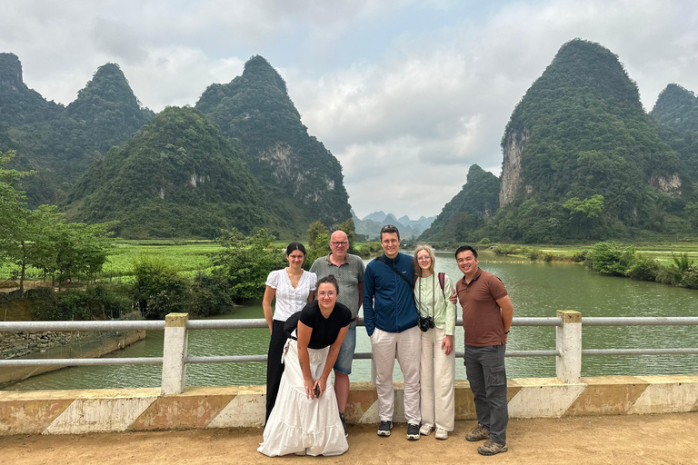 Cao Bang: Ban Gioc Waterfall Day Tour by Motorbike or Car Full-Day Car Tour with a Local Guide