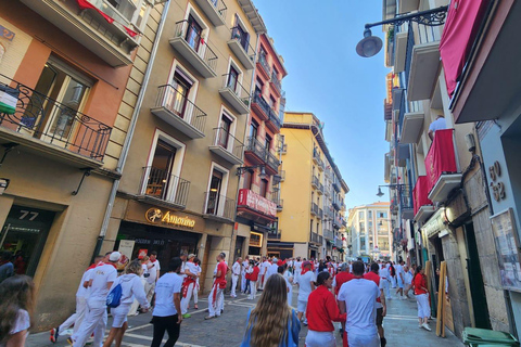 Pamplona Bulls: Balcony View & Gourmet Breakfast