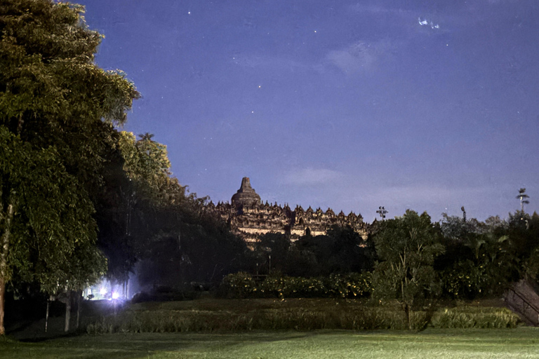 Yogyakarta: Borobudur Full Climb Up Tour With Semarang Drop Borobudur Sunrise