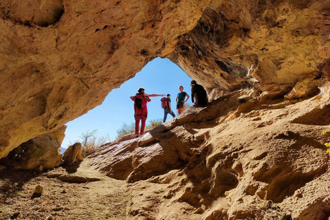 Vertigo hike: the Trou de l'Argent cave from Sisteron