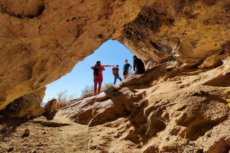 Vertigo hike: the Trou de l'Argent cave from Sisteron