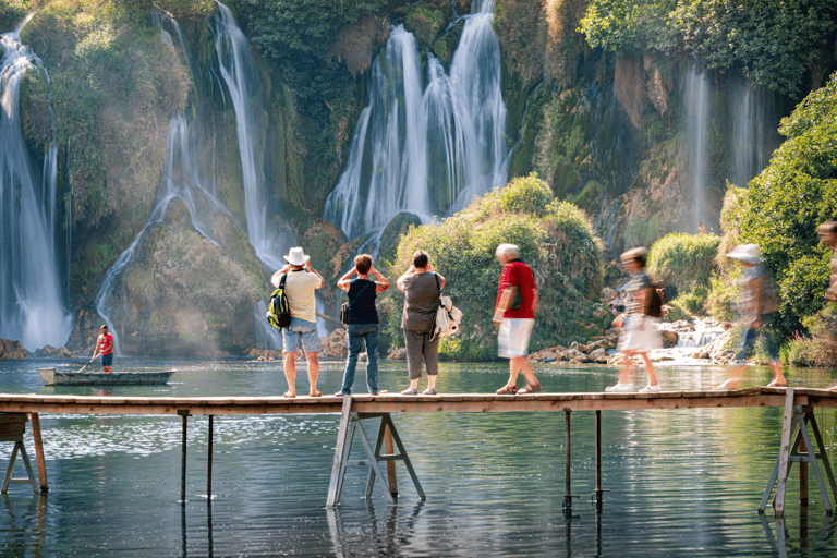 Mostar i wodospady Kravice - prywatna wycieczka z DubrownikaPrywatna wycieczka samochodem