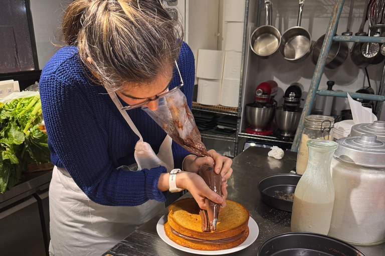 Lyon: Cook a seasonal menu with products from local producers