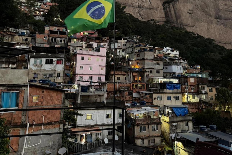 Rio de Janeiro: Private Rocinha Tour by Two Local Cousins