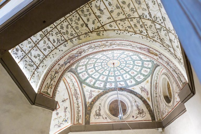 Palazzo Vecchio: Secret Passages Tour & Lunch or Gelato Monolingual Guided Tour & "Gelato" tasting